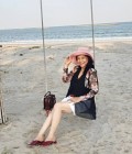 Rencontre Femme Thaïlande à บ้านลาด : Papawee, 61 ans